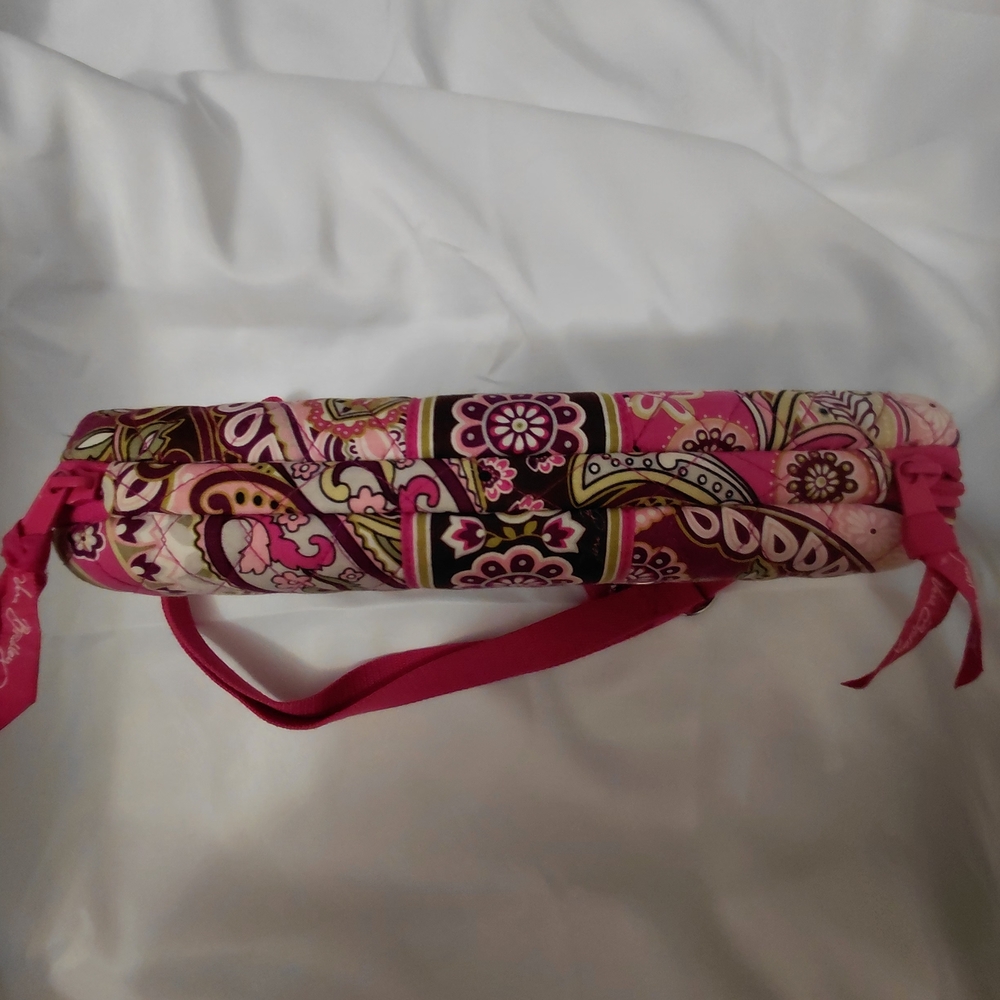 Vera Bradley Very Pink Paisley. Hard Shell Carry Case. Adj. Strap, Zipper Pocket - Picture 7 of 8
